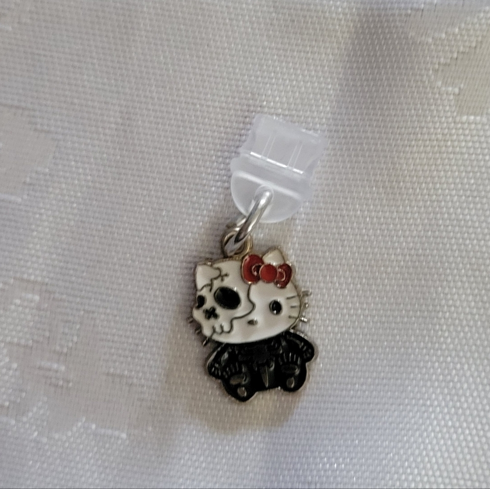 🌲BUY 1 GET 1 FREE 🌲 Hello Kitty C Type Cell Phone Dust Plug